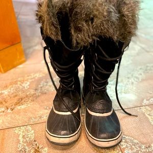 Sorel Joan of Arctic snow boots
